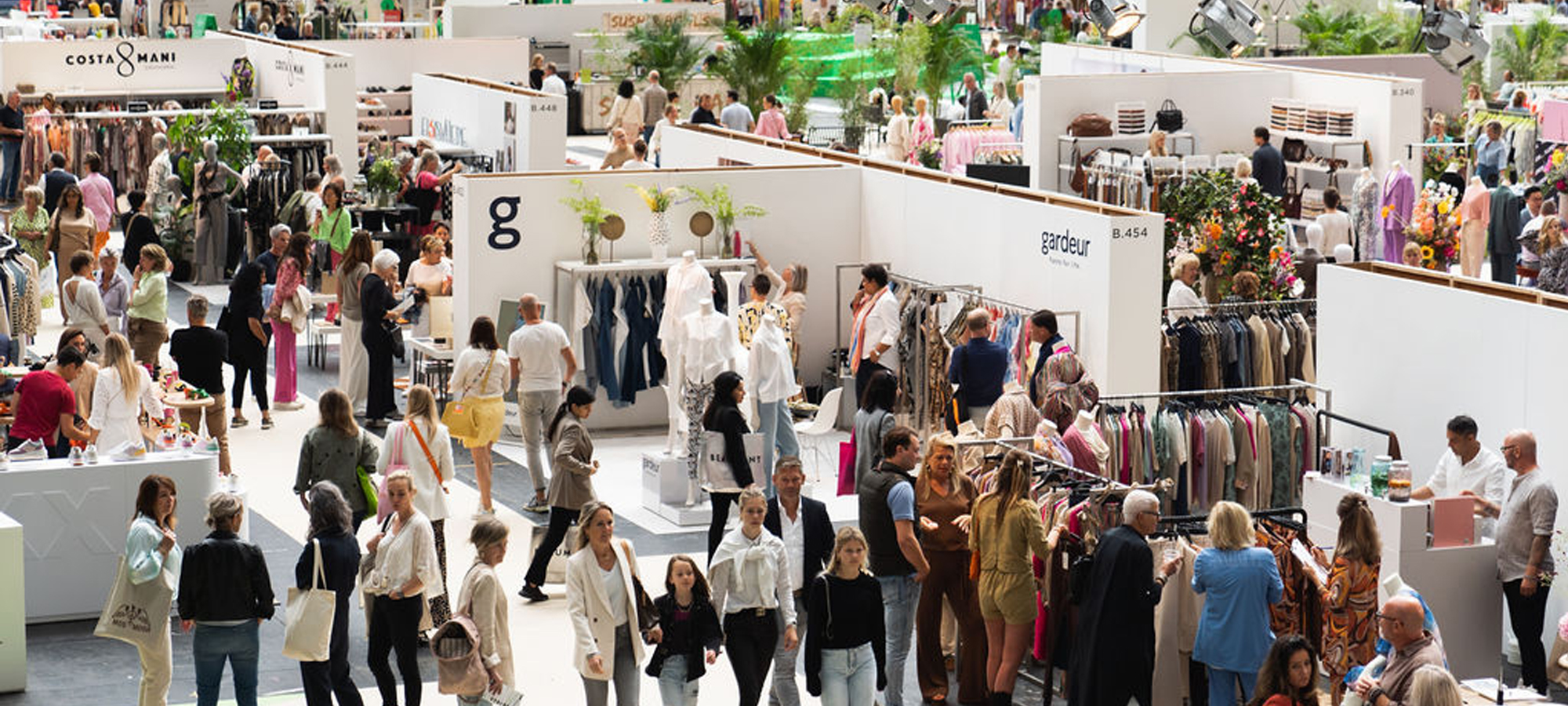 Together again! Modefabriek herenigt modewereld met topopkomst tijdens 2022 editie.